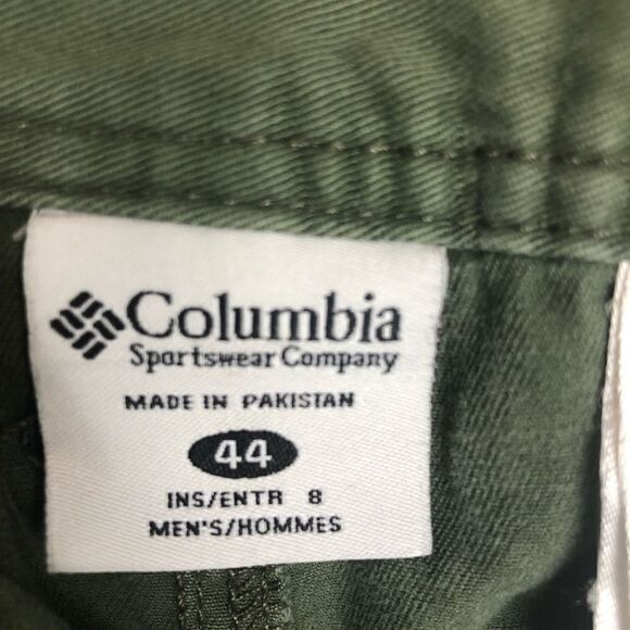 Columbia cargo shorts  - Picture 9 of 10